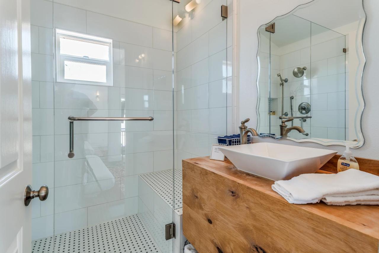 The White House With Spa, Bikes And Steps To The Beach And Down Town Main Street Shops And Dining Χάντινγκτον Μπιτς Εξωτερικό φωτογραφία